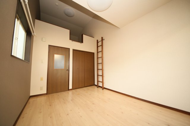 フラワーカースルＡ棟【洋室】洋室（3）