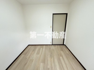 西脇市上野のアパート【洋室】