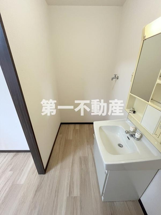 西脇市上野のアパート【洗面所】