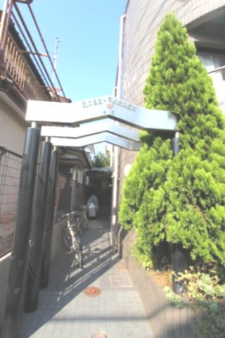 ローズガーデンＡ－１６【エントランス】