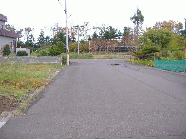 余市郡余市町栄町の売地【周辺】全面道路　町道9ｍ
