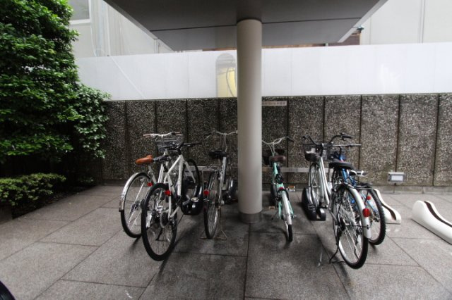 駐輪場　※参考写真