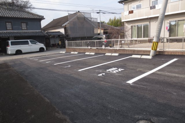 ジェニファー２２【駐車場】