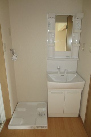 ジェニファー２２【洗面所】