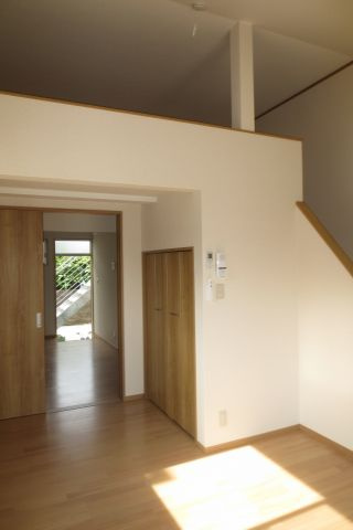 ジェニファー２２【洋室】