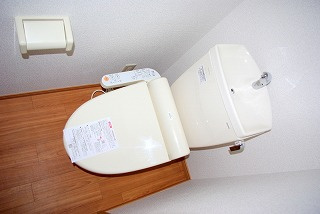 ジェニファー２２【トイレ】