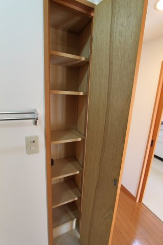 エス・ミューラー【洗面所】