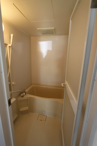 エス・ミューラー【浴室】