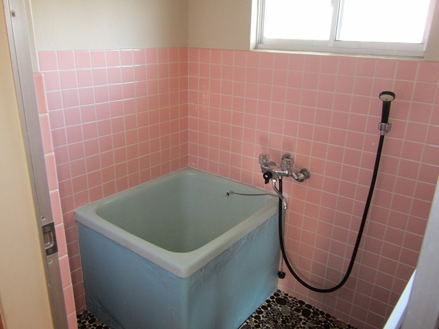 松阪市船江町のアパート【浴室】