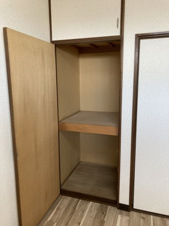 ロイヤルハイツⅡ【収納】