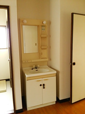 ロイヤルハイツⅡ【洗面所】