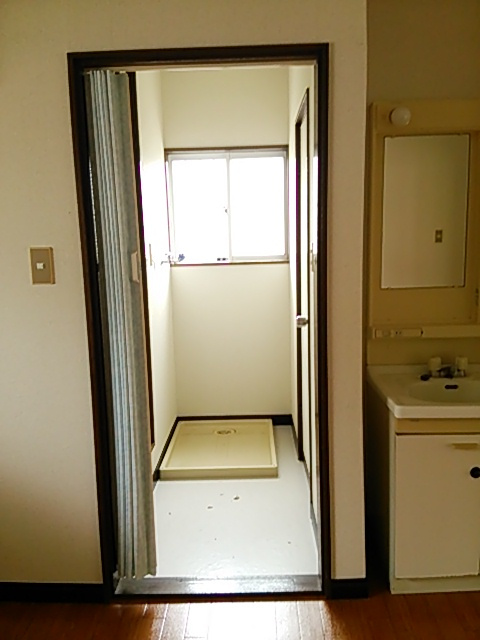 ロイヤルハイツⅡ【洗面所】脱衣場