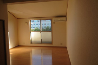 ジェニファー23【洋室】