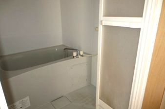 ジェニファー23【浴室】