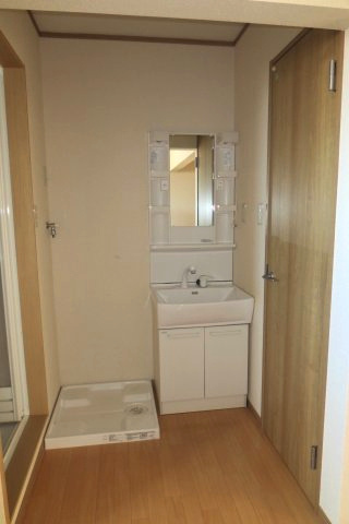 ジェニファー23【洗面所】