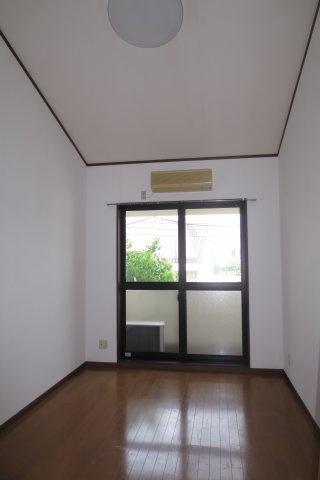 佐賀市鬼丸町のマンション【洋室】