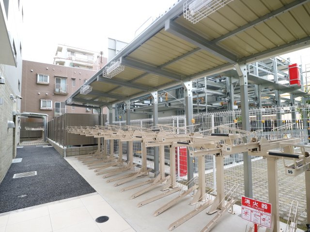 駐輪場　※参考写真