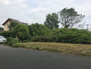 甘木売地【外観】道路に約１７ｍ接しておりコンパクトながらも理想の2階建てが実現出来ます。