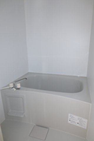 ジェニファー３０【浴室】