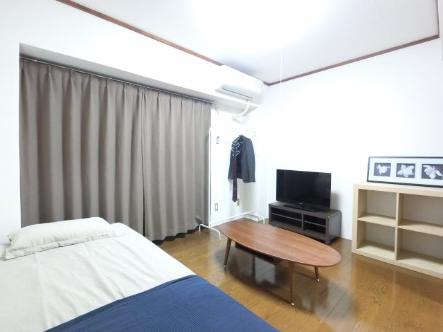 整形の洋室なので家具配置が楽です