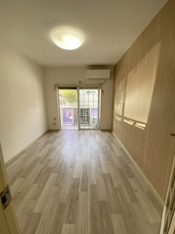 メゾネット協栄【洋室】