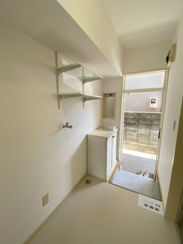 メゾネット協栄【玄関】