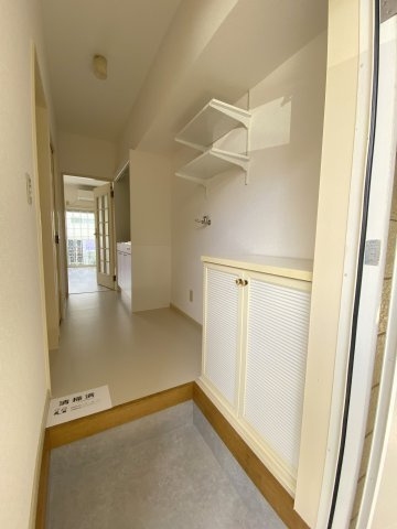 メゾネット協栄【玄関】