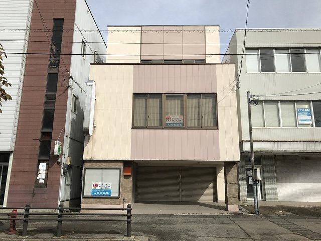 横手市前郷一番町事務所居宅【外観】建物外観を気になさる方へ、見た目の良い物件です