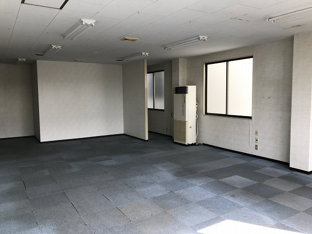 横手市前郷一番町事務所居宅【内装】物件の内装です