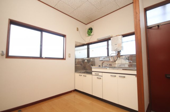 メゾンマツモトC棟【居間・リビング】ＤＫ（4）