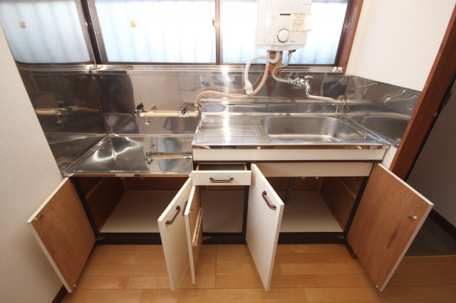 メゾンマツモトC棟【キッチン】キッチン（2）