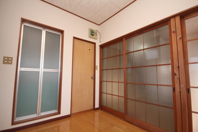 メゾンマツモトC棟【居間・リビング】ＤＫ（2）