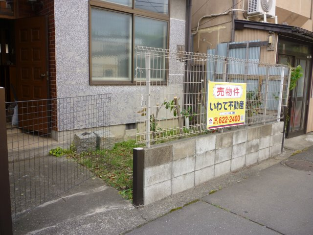盛岡市南大通2丁目【庭つき】