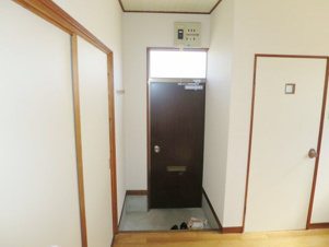 新川荘【玄関】