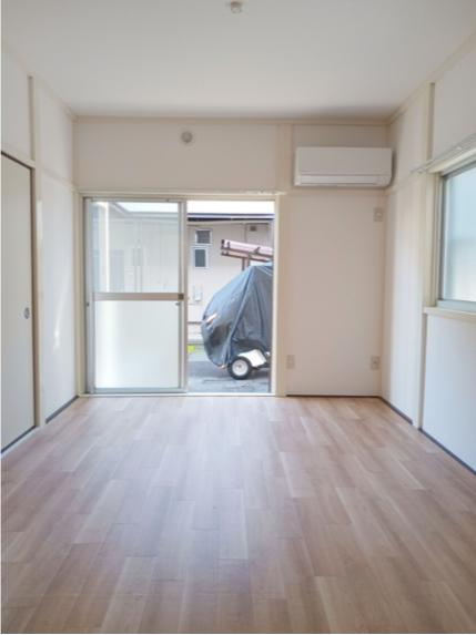 第2秋山コーポ【洋室】