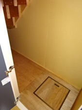 メゾントワベール【収納】階段下収納