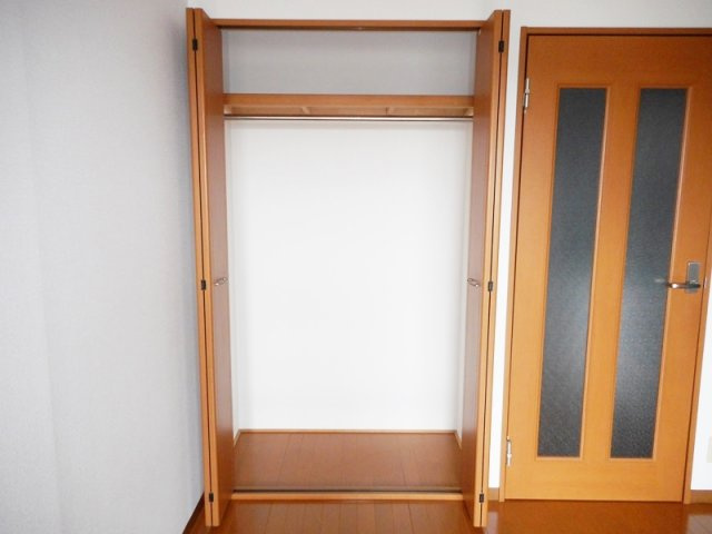 シンフォニー東新町【収納】