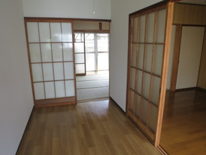 清須市新清洲３丁目の一戸建て【洋室】