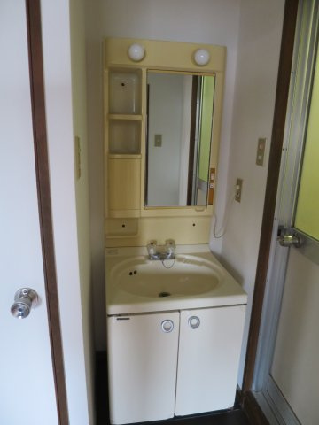 第二萬有ビル【洗面所】