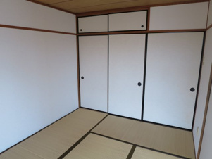 第二萬有ビル【和室】