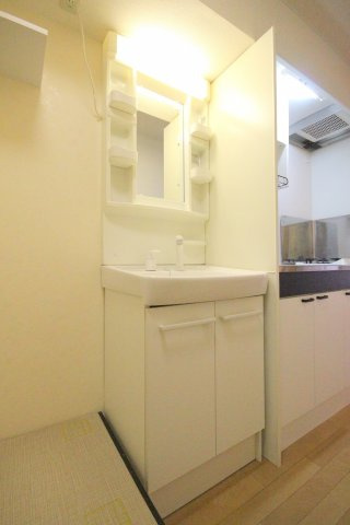 グランディオーソ【独立洗面台】