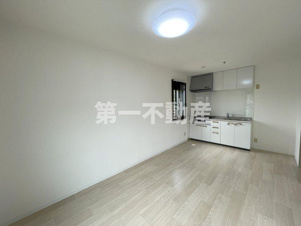 西脇市黒田庄町黒田のアパート【居間・リビング】