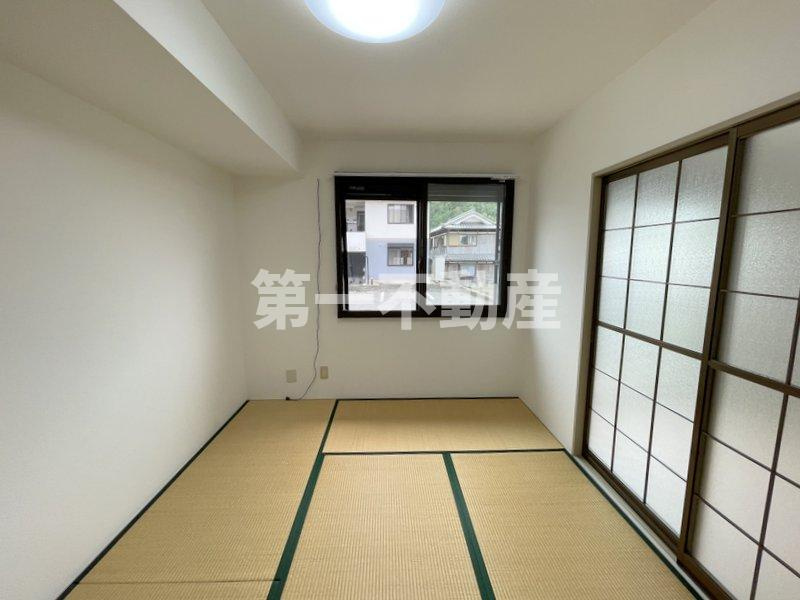 西脇市黒田庄町黒田のアパート【和室】