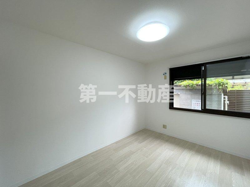 西脇市黒田庄町黒田のアパート【洋室】