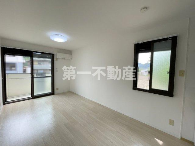 西脇市黒田庄町黒田のアパート【居間・リビング】