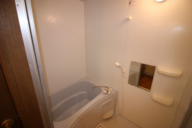 サンクチュアリーコープ【浴室】足を延ばして１日の疲れを取って下さい！