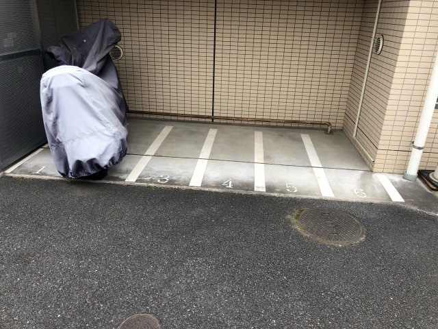 バイク置き場