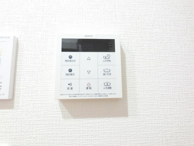 追い焚き付の給湯器です