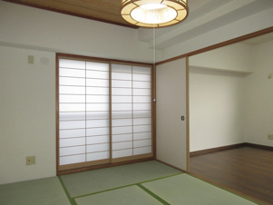 サンハウス小牧駅西【和室】