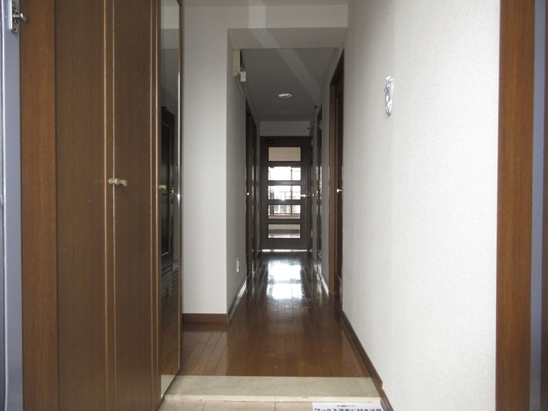 サンハウス小牧駅西【玄関】